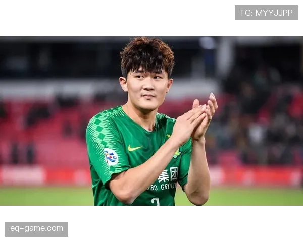 金玟哉归队,国家队后防核心重返阵容展现持续竞争力 金玟哉归队,国家队后防核心重返阵容展现持续竞争力