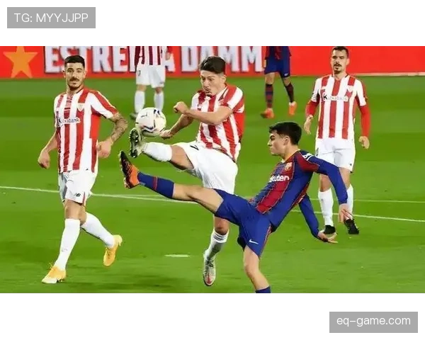 瓦伦西亚管理层决策争议持续显现,球队运营与竞技表现面临双重压力 瓦伦西亚管理层决策争议持续显现,球队运营与竞技表现面临双重压力